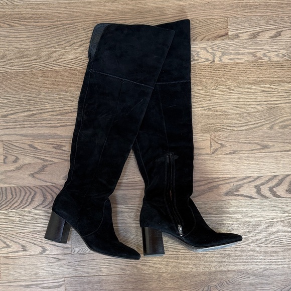 Frye Shoes - Frye suede boots